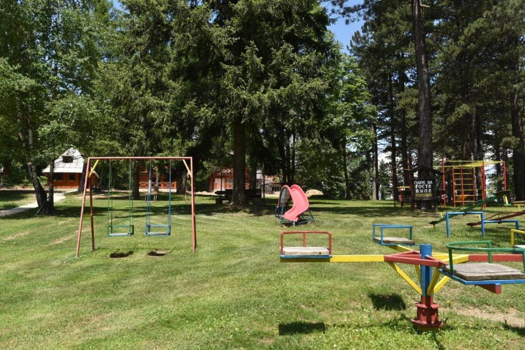 הוילה זלאטיבור Brvnare Park Borova מראה חיצוני תמונה