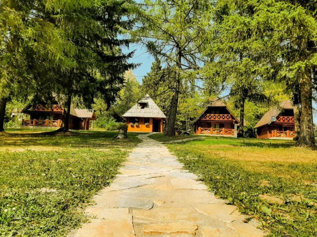 הוילה זלאטיבור Brvnare Park Borova מראה חיצוני תמונה